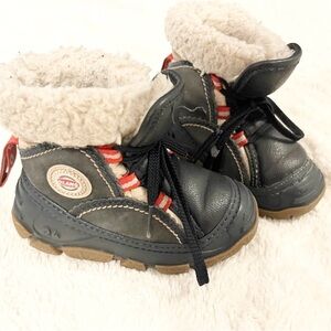OLANG Kids' Black and Red Winter Boots